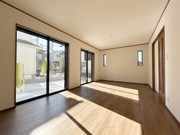 日野市平山5丁目 新築戸建1号棟 リビング