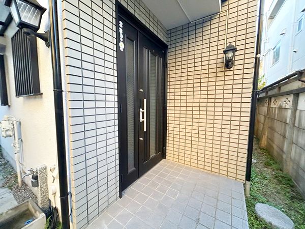 八王子市大和田町6丁目 戸建 玄関