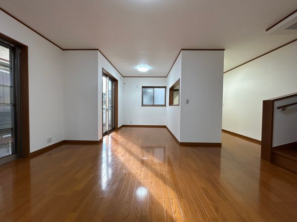 八王子市高倉町 戸建 リビング