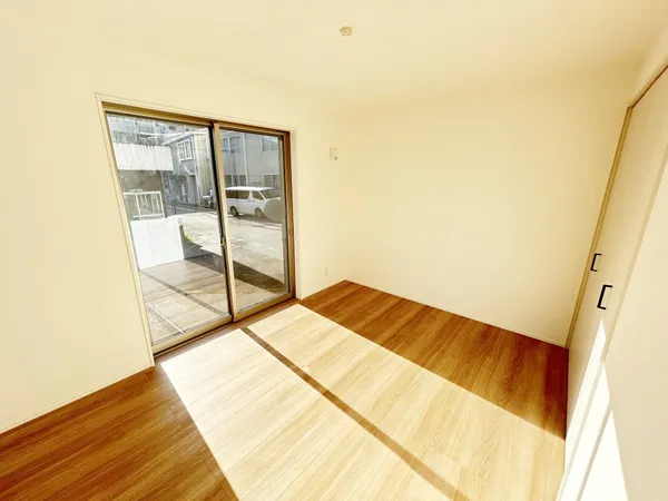 １階約６．０帖洋室