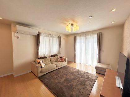 八王子市七国5丁目 戸建 リビング