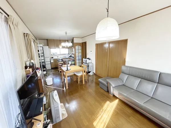 リビングダイニング