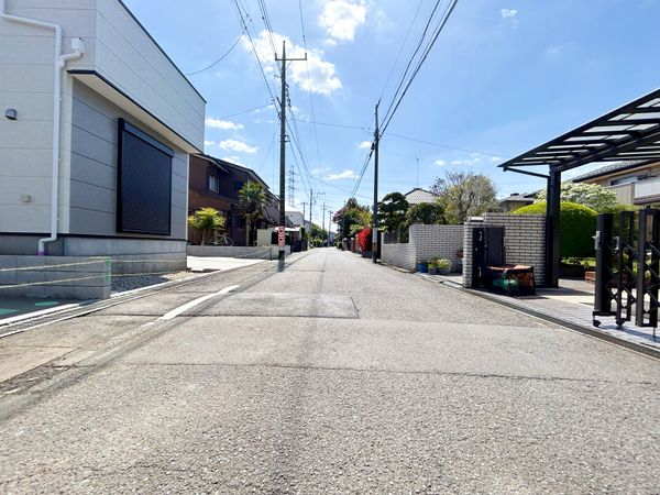 日野市多摩平3丁目 新築戸建 3号棟 前面道路含む外観