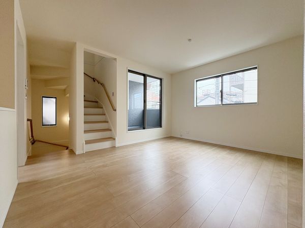 八王子市本町 新築戸建1号棟 リビング