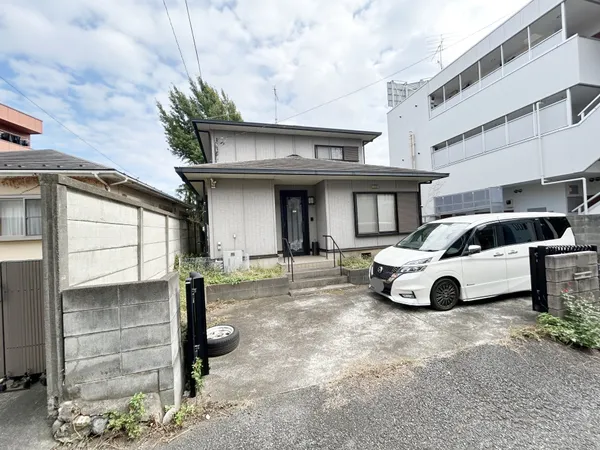 閑静な住宅地で子育て家族にピッタリ。毎日のお散歩にも恵まれたエリアで、自然に包まれた穏やかな暮らしを実現するための、ゆとりある住環境が整っています。