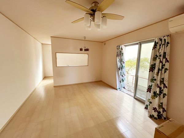 八王子市犬目町 戸建 リビング