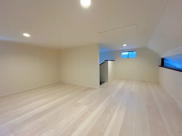 約１０帖の小屋裏収納