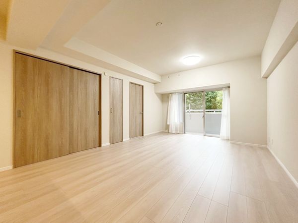 南大沢学園・萌樹の丘 リビング 南大沢学園・萌樹の丘 リビング