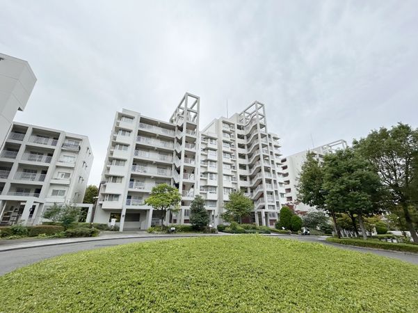 南大沢学園・萌樹の丘 外観 南大沢学園・萌樹の丘 外観