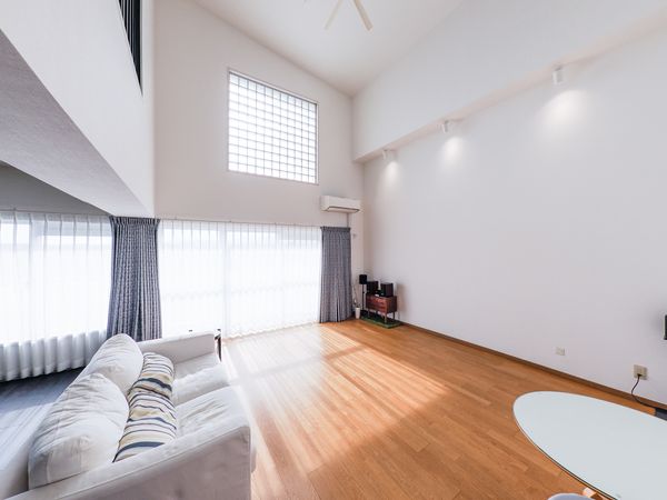 ヴェルディールみなみ野東 2号棟 リビング