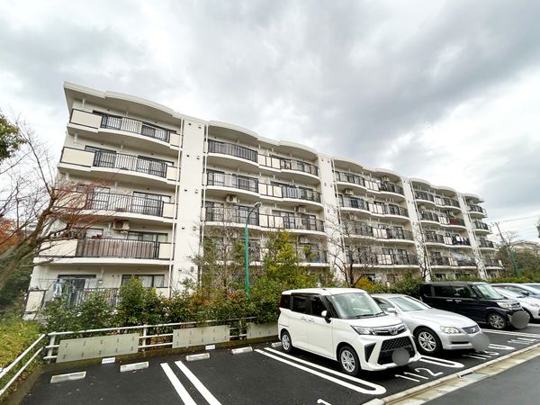 グリーンライフ南大沢 4-12-5号棟 外観 グリーンライフ南大沢 4-12-5号棟 外観