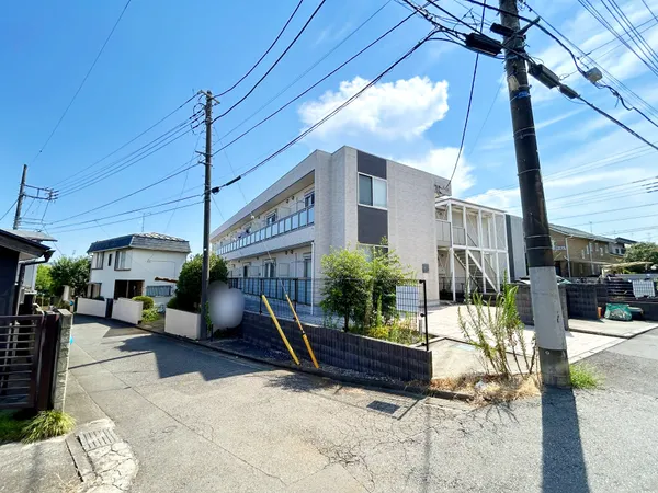 東側前面道路