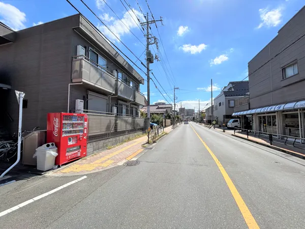 前面道路、周辺の街並み