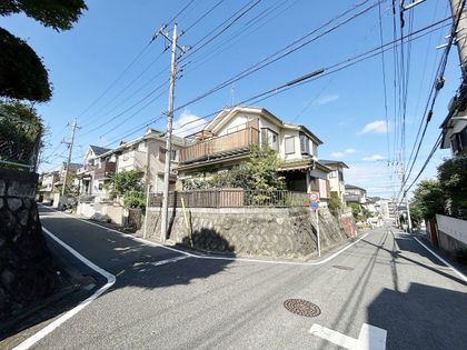 多摩市諏訪1丁目 古家付土地 土地写真