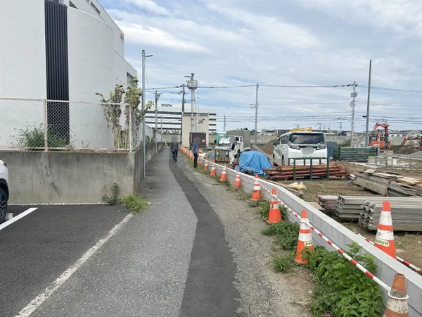 西側通路
