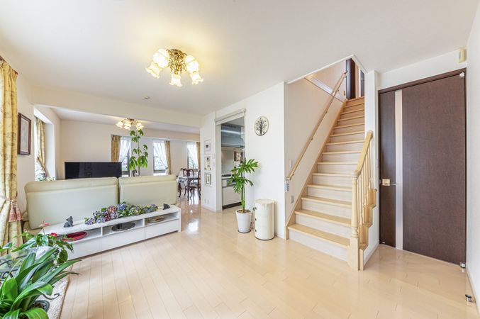 八王子市鑓水2丁目 戸建 リビング 八王子市鑓水2丁目 戸建 リビング