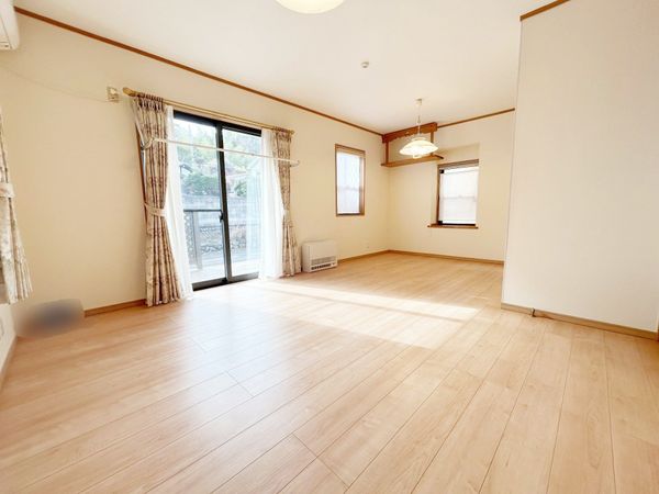 日野市三沢3丁目 戸建 リビング