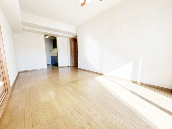 多摩南平パークスクエア リビング