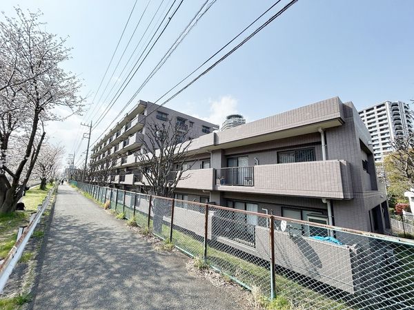 ファミール聖蹟桜ヶ丘グランデージ 外観