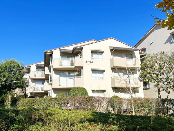グリーンメゾン鶴牧 外観