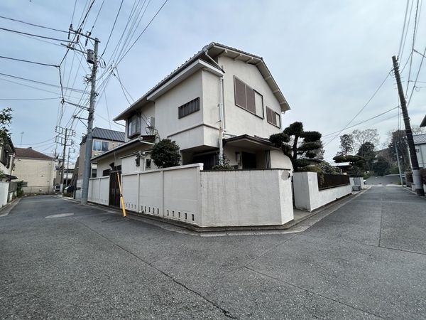前面道路含む外観