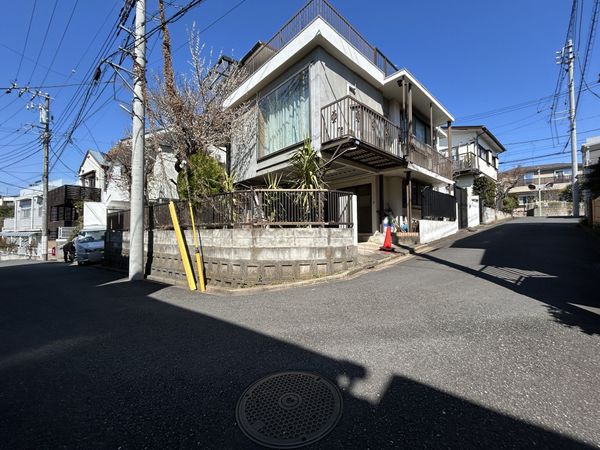 東京都三鷹市牟礼4丁目 前面道路含む外観 東京都三鷹市牟礼4丁目 前面道路含む外観