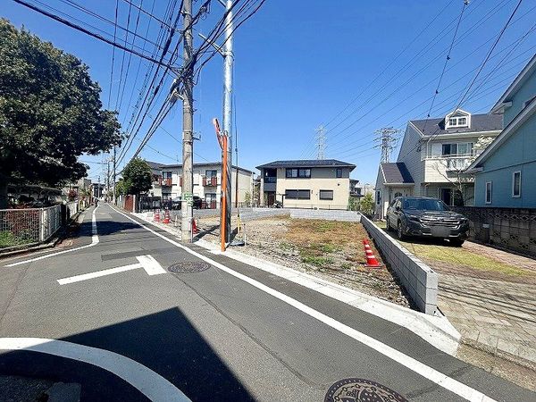 練馬区関町南2丁目 新築2号棟 前面道路含む外観