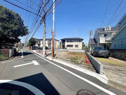 練馬区関町南2丁目 新築2号棟 前面道路含む外観
