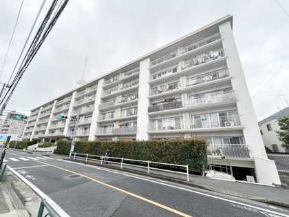 三鷹ナショナルコート 外観
