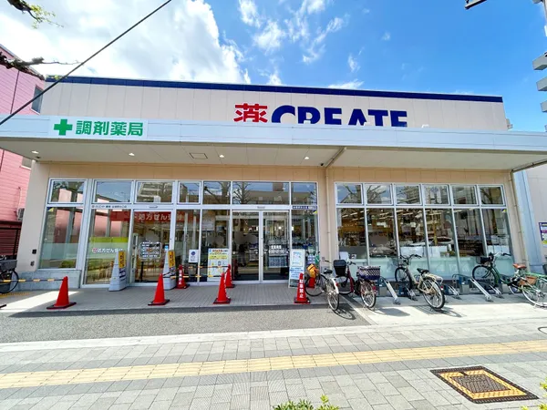 徒歩4分。