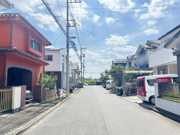 幅員広く　車通り少ない静かな環境です