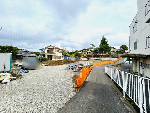 国立市谷保 土地 4号地 前面道路含む外観 国立市谷保 土地 4号地 前面道路含む外観