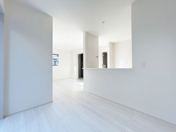 府中市北山町2丁目 1号棟 リビング