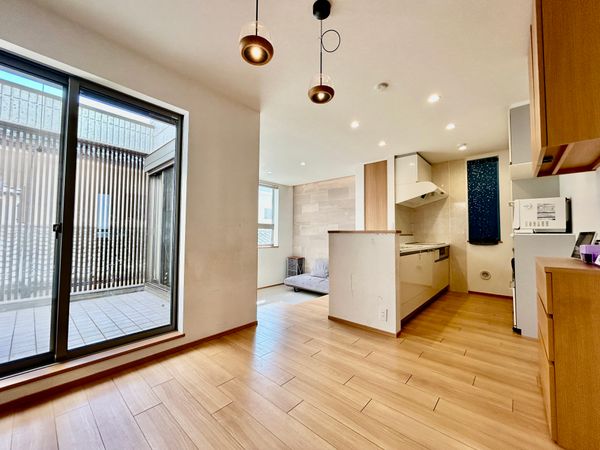 国立市西2丁目 戸建 リビング