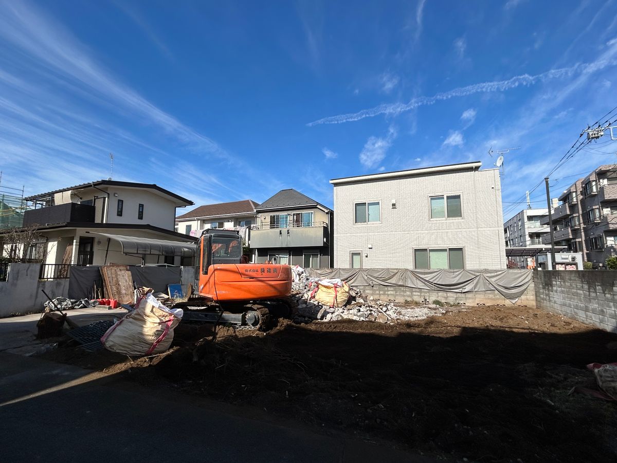 前面道路含む外観