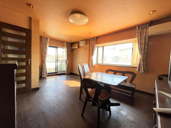 国立市富士見台3丁目 リビング