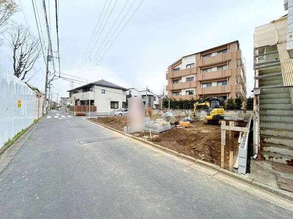 国立市東4丁目 2号棟 前面道路含む外観