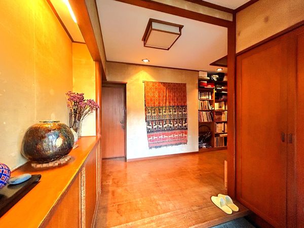 武蔵野市吉祥寺本町四丁目 戸建 玄関 武蔵野市吉祥寺本町四丁目 戸建 玄関