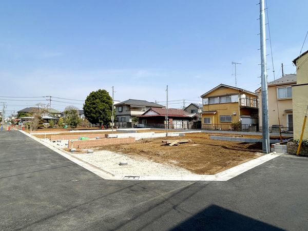 国分寺市富士本3丁目 5号棟 前面道路含む外観 国分寺市富士本3丁目 5号棟 前面道路含む外観