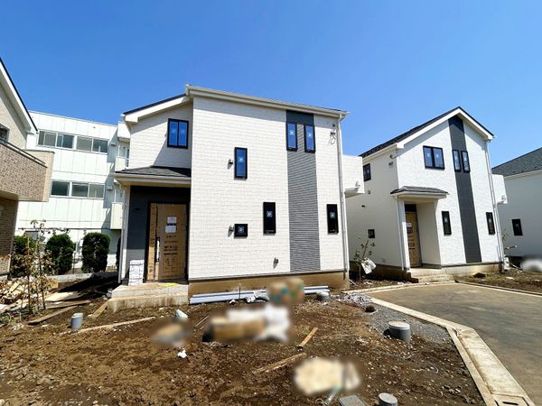 国立市青柳1丁目 E号棟 前面道路含む外観 国立市青柳1丁目 E号棟 前面道路含む外観