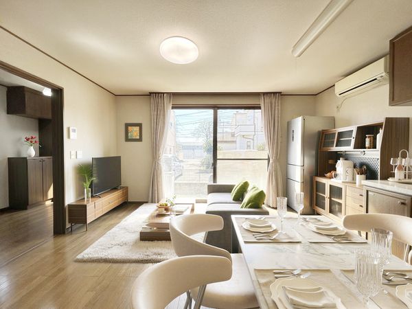 府中市北山町2丁目 戸建 リビング 府中市北山町2丁目 戸建 リビング