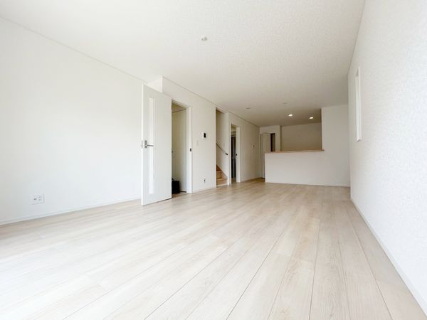 立川市若葉町2丁目 リビング