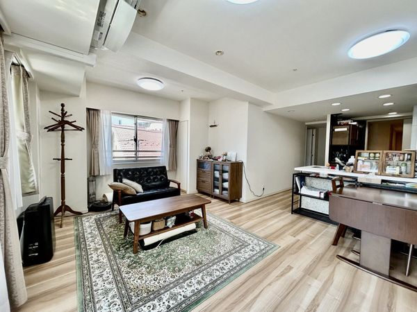 TheRESIDENCE国立 リビング リビング