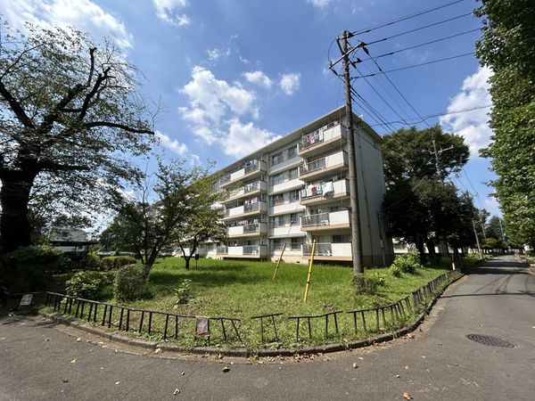 けやき台分譲団地 第35号棟 外観 けやき台分譲団地 第35号棟 外観