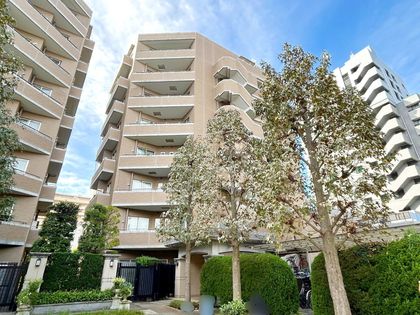 ガーデンズ国立 西館 外観