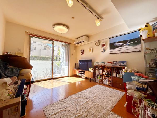 エストライフ府中緑町 リビング エストライフ府中緑町 リビング