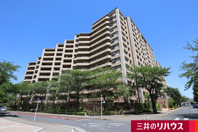 グランソシエ国立イーストウイング 外観