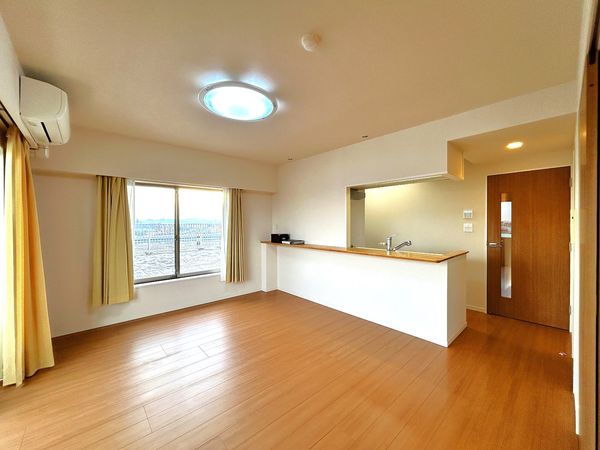 ネクステージ国立Ⅴ リビング