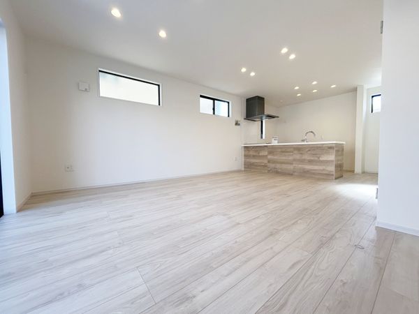 小金井市中町2丁目 新築戸建 2号棟 リビング