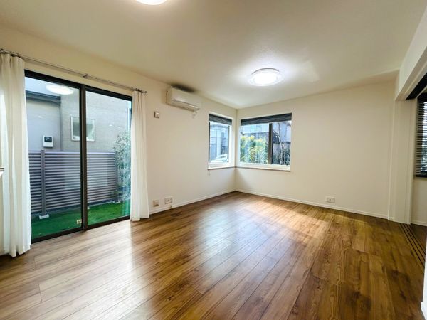 小金井市貫井北町5丁目 戸建 リビング